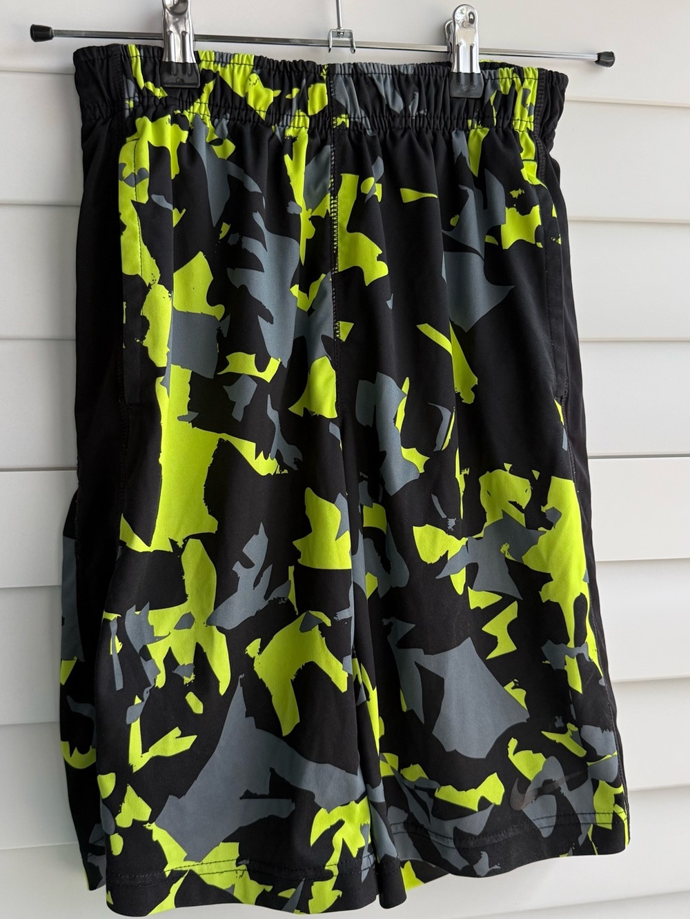Nike Neon Lime & Gray Camo Athletic Shorts Boys Size M